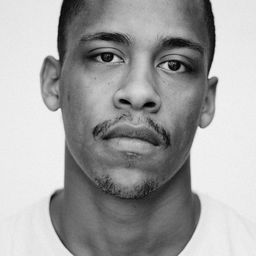 傑瑞·霍夫曼 - 近距離演員 飾演Patrick Köberlein