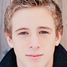 戴爾·威博利 - 阿倫與夥伴演員 飾演