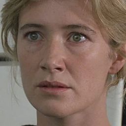 Lupe Barrado 飾演 Maribel