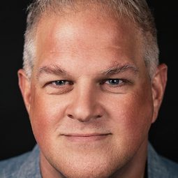 亞伯拉罕·班魯比 - 舊墨西哥一夜演員 飾演Big Roscoe Hammil