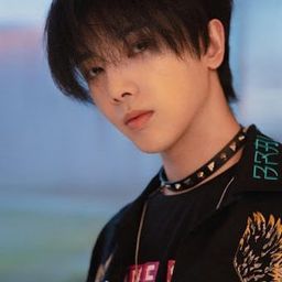 華晨宇 飾演 