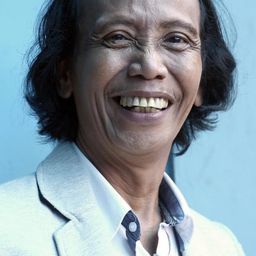 Mandra 飾演 Engkong