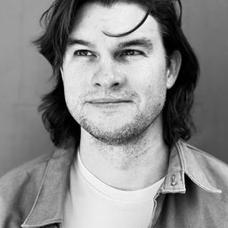 比爾·本茨 - 庫梅爾南賈尼：深夜亂想導演