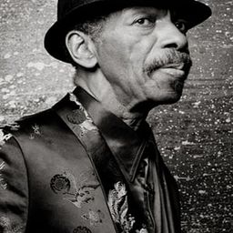 Ornette Coleman 飾演 Peyote eater