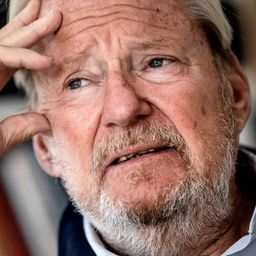 Waage Sandø 飾演 Vincent