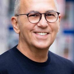 佛森·歐茲派特 - Sacred Heart導演