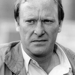 Dennis Waterman 飾演 Albert Goldthorpe