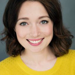 Antonia Prebble 飾演 Beth