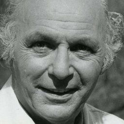 Jean Lanier 飾演 A Character from the Hotel