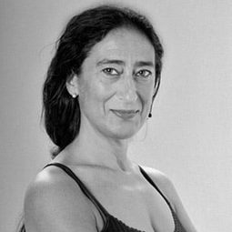 Maria Grazia Mandruzzato - All About You演員 飾演Angela Gualtieri