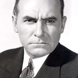 Tim Ryan 飾演 Diner Owner Gus