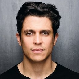 Johnny Rivas - Venus as a Boy演員 飾演Francisco