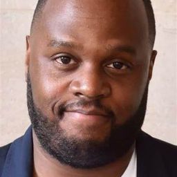 Javone Prince 飾演 Ben