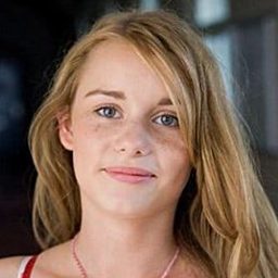 Anna Hausburg 飾演 Tanja Echte