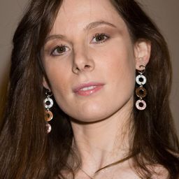 Sarah Maestri 飾演 Alice