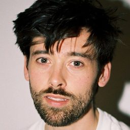 Willem Voogd 飾演 Duco