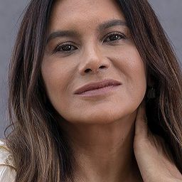 Dira Paes 飾演 Aretha