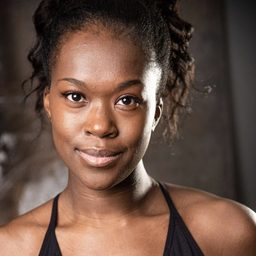 Terra Strong 飾演 Rosaleen