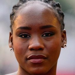 舒莉蒙賓杜 飾演 Lokita