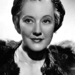 Dora Clement - Mr. Deeds Goes to Town演員 飾演Party Guest (uncredited)