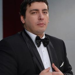 Gerasim Georgiev 飾演 Lyudmil
