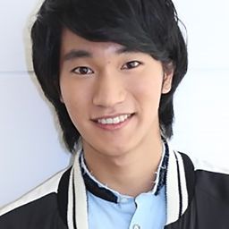 三村和敬 飾演 Riku