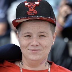 Veronica Ezell - 美國甜心演員 飾演QT