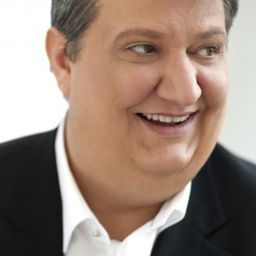 Ambrogio Maestri 飾演 Michonnet