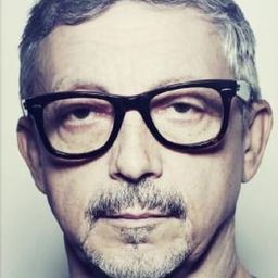 Jean-Pol Fargeau - 太空生活編劇