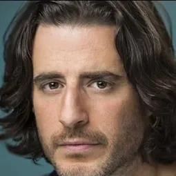 Jonathan Roumie - The Chosen: Last Supper Part 2演員 飾演Jesus