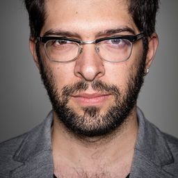 Ehsan Goodarzi 飾演 Saeed