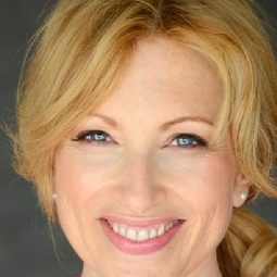 Denise Grayson 飾演 Gretchen