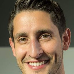 Bj Verot 飾演 The Slasher