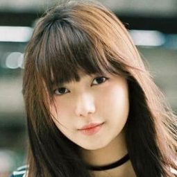 波伊·頌娜琳 - 怨僕演員 飾演Joy