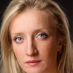 Olga Voronina 飾演 