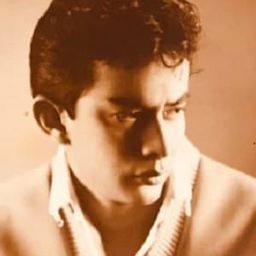 George Estregan 飾演 Filipino boxer