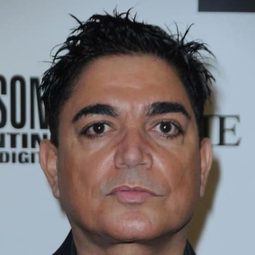 Michael DeLorenzo - 老板殺演員 飾演Keith Caverns