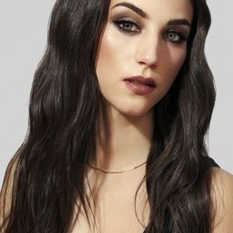 Claudia Salas 飾演 Maca