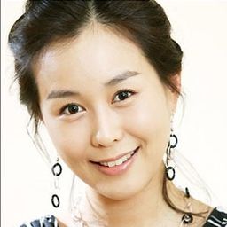 劉瑞真  飾演 Divorced Woman