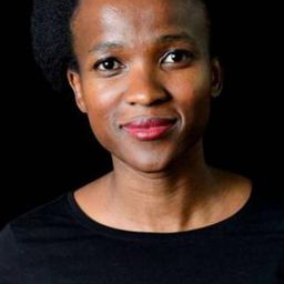 Sibulele Gcilitshana 飾演 Kara