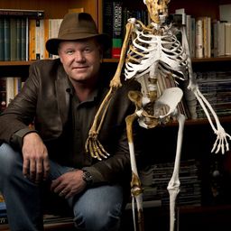 Lee Rogers Berger 飾演 Self