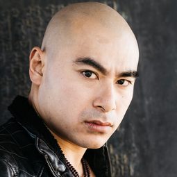 黎唯 飾演 Alpha Jumper - Trophy