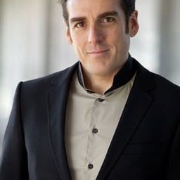 Simone Gandolfo 飾演 Figlio di Giovanni