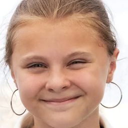 Maya Vanderbeque - 兒童欺戲樂園演員 飾演Nora