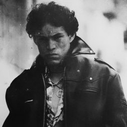 Javier Zaragoza 飾演 Ramon Guerrero