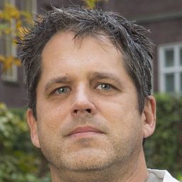 傑夫·崔曼 飾演 Self