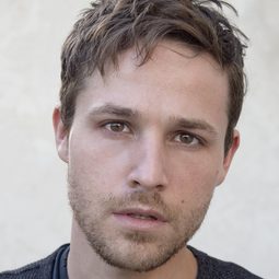 Shawn Pyfrom - 讓愛傳出去演員 飾演Shawn