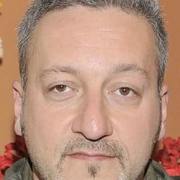 Maciej Wilewski 飾演 