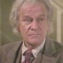 David Hooks 飾演 Dr. Malcolm Lindsay