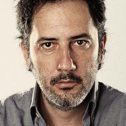 Cenk Durmazel 飾演 Fevzi